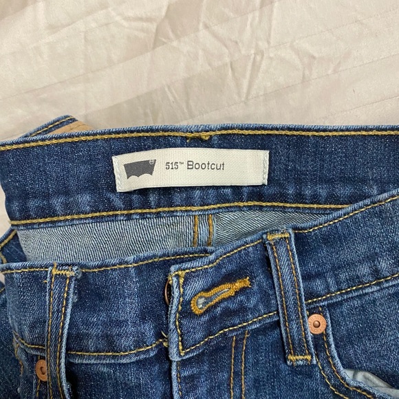 Levi’s - Picture 2 of 3